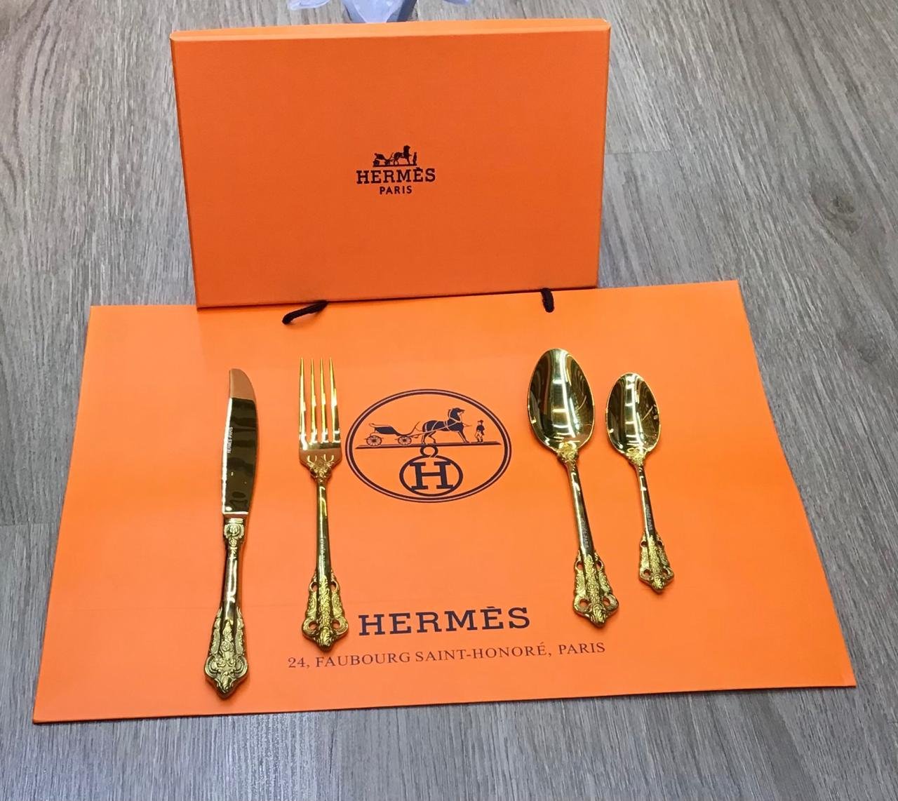 Hermes cutlery set for one person, Gold or Silver,  and black color - Image 4 of 5